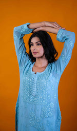 将图像加载到图库查看器中, Umnaaz Women's Lakhnavi Handcrafted Viscose Georgette Chikankari Kurti- HONC0200230