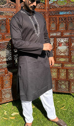 Load image into Gallery viewer, Men's Lucknowi Handcrafted Cotton Chikankari Kurta - HONC0341885