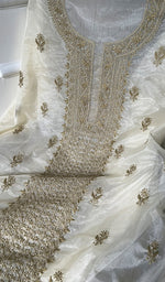 将图像加载到图库查看器中, Lakhnavi 手工制作的欧根纱 Chikankari 未缝合 Kurti 面料 - Honc0133590