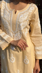 将图像加载到图库查看器中, Tara Women's Lucknowi Handcrafted Cotton Chikankari Kurti - HONC0234305