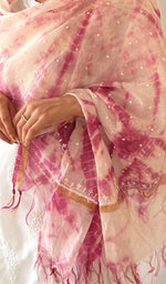 将图像加载到图库查看器中, Women's Lakhnavi Handcrafted Mul Chanderi Chikankari Dupatta - HONC0320020