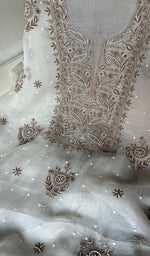 将图像加载到图库查看器中, Women's Lakhnavi Handcrafted Pure Organza Chikankari Unstitched Kurta And Dupatta Set-  HONC02831111