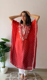 Load image into Gallery viewer, Pragya Women's Lucknowi Handcrafted Mul chanderi Chikankari Kaftan - HONC0459878