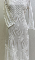 Load image into Gallery viewer, Sufiyani Women's Lucknowi Handcrafted Cotton Chikankari Kurti - HONC0161349
