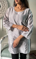 Load image into Gallery viewer, Women's Lakhnavi Handcrafted Mul Chanderi Chikankari Top - HONC0329107