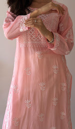 将图像加载到图库查看器中, Jiya Women's Lakhnavi Handcrafted Muslin Chikankari Kurti - HONC0367883