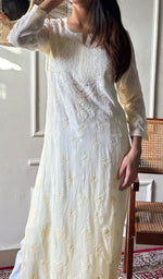 将图像加载到图库查看器中, Yusra Women's Lakhnavi Handcrafted Viscose Georgette Chikankari Kurti - HONC091901
