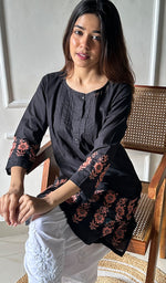 Load image into Gallery viewer, Women's Lucknowi Handcrafted Cotton Chikankari Top - HONC0297381