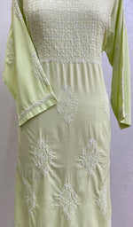 将图像加载到图库查看器中, Sufiyani Women's Lucknowi Handcrafted Mul Cotton Chikankari Kurti - HONC0161338