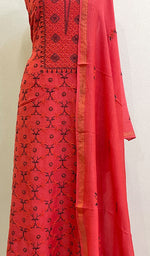Load image into Gallery viewer, Women's Lakhnavi Handcrafted Maheshwari Mul Chanderi Kurta And Dupatta Set - HONC0172457