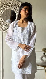 Load image into Gallery viewer, Women's Lakhnavi Handcrafted Cotton Chikankari Top - HONC0347237