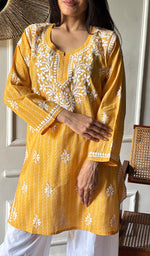 Load image into Gallery viewer, Sezuka Women's Lakhnavi Handcrafted Cotton Chikankari Top - HONC0350777