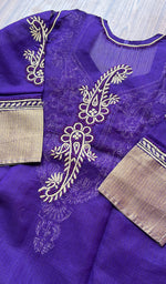 将图像加载到图库查看器中, Women's Lakhnavi Handcrafted Cotton Chikankari Kurti - NC4229