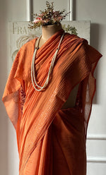 将图像加载到图库查看器中, Women's Lakhnavi Handcrafted Mul Chanderi Chikankari Saree - HONC0317893