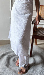 将图像加载到图库查看器中, Yashvi Women's Lakhnavi Handcrafted Cotton Chikankari Kurti - HONC0349147