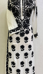 Load image into Gallery viewer, Women's Lucknowi Handcrafted Mul Cotton Chikankari Kurti-HONC0151157