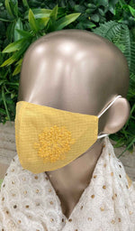 将图像加载到图库查看器中, Lucknowi 手工制作的 Chikankari 面具(5 件装)- NC0M992