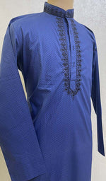 Load image into Gallery viewer, Men's Lucknowi Handcrafted Cotton Chikankari Kurta - HONC082749