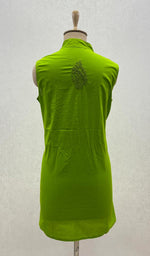 Load image into Gallery viewer, Women's Lucknowi Handcrafted Cotton Chikankari Top - HONC099088