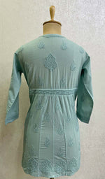 将图像加载到图库查看器中, Lakhnavi 手工制作的 Chikankari 棉质上衣 - HONC0111311