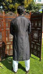 Load image into Gallery viewer, Men's Lucknowi Handcrafted Chanderi Chikankari Silk Kurta - HONC03224290