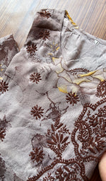 Load image into Gallery viewer, Women's Lakhnavi Handcrafted Cotton Chikankari Kurti - NC4112