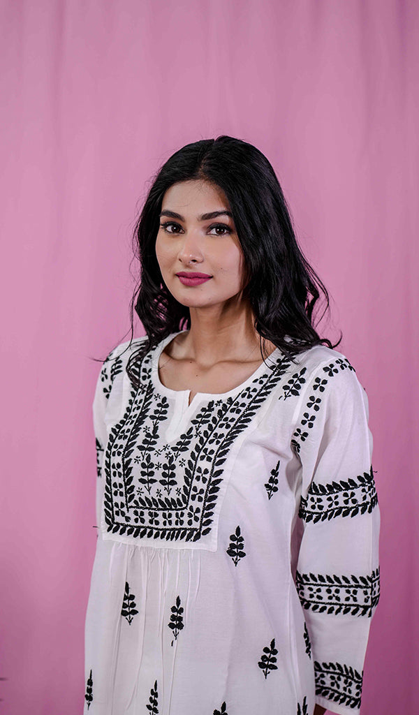 Women's Lakhnavi Handcrafted Chanderi Silk Chikankari Kurta And Palazzo Set - HONC0218627