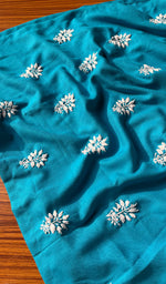 将图像加载到图库查看器中, Women's Lakhnavi Handcrafted Cotton Chikankari Kurti - HONC017908