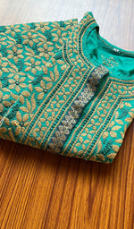 将图像加载到图库查看器中, Women's Lakhnavi Handcrafted Cotton Chikankari Kurti - NC03875