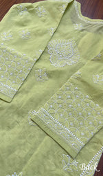 将图像加载到图库查看器中, Women's Lakhnavi Handcrafted Cotton Chikankari Kurti - HONC0274210