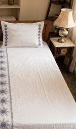 Load image into Gallery viewer, Lakhnavi Handcrafted Cotton Chikankari Bedsheet Set - HONC0364221