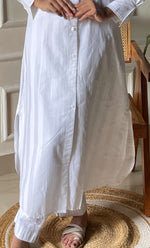 将图像加载到图库查看器中, Women's Lakhnavi Handcrafted  Linen Cotton Chikankari Kurti -  HONC0301624