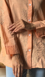 将图像加载到图库查看器中, Women's Lakhnavi Handcrafted Cotton Chikankari Top - HONC0293103