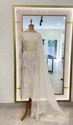 将图像加载到图库查看器中, Titlee Women's Lakhnavi Handcrafted Mul Chanderi Unstitched Kurta And Dupatta Set - HONC0256889