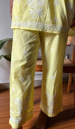 将图像加载到图库查看器中, Women's Lakhnavi Handcrafted Cotton Chikankari Kurta And Palazzo Set - HONC0290429