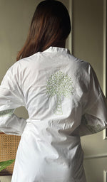 将图像加载到图库查看器中, Enayat Women's Lakhnavi Handcrafted Cotton Chikankari Oversized Kurta And Pant Set -  HONC0293597