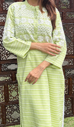 Load image into Gallery viewer, Amanat Women's Lucknowi Handcrafted Cotton Chikankari Kurti - HONC0274380