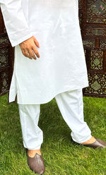 Load image into Gallery viewer, Men's Lucknowi Handcrafted Cotton Chikankari Kurta HONC0326010