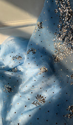 将图像加载到图库查看器中, Marifa Women's Lakhnavi Handcrafted Pure Organza Chikankari Unstitched Kurta And Dupatta Set- HONC0301642