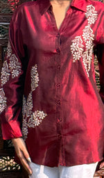 将图像加载到图库查看器中, Pure banglore silk top with fine Chikankari