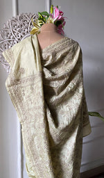 将图像加载到图库查看器中, Women's Lakhnavi Handcrafted Tussar Silk Chikankari Saree - HONC0342572