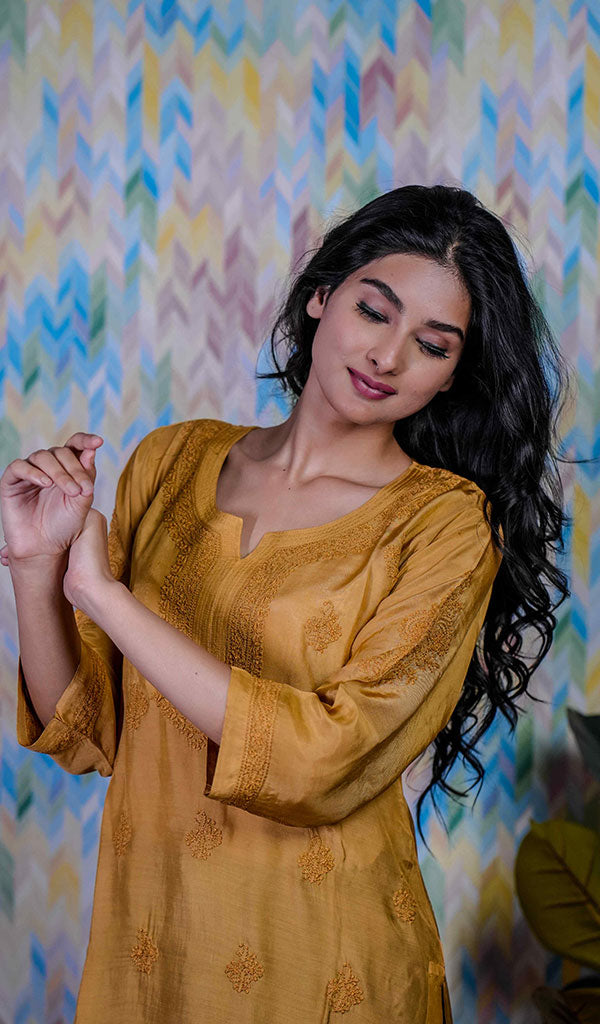 Aafira Women's Lucknowi Handcrafted Muslin Chikankari Kurti - HONC0180968