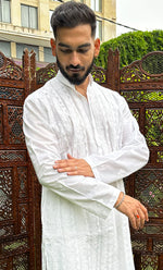 Load image into Gallery viewer, Men's Lucknowi Handcrafted Cotton Chikankari Kurta - HONC0295444