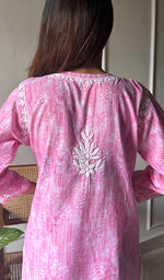 将图像加载到图库查看器中, Meerab Women's Lucknowi Handcrafted Cotton Chikankari Kurti - HONC0289710