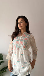 Load image into Gallery viewer, Women's Lakhnavi Handcrafted Mul Chanderi Chikankari Top - HONC0372701
