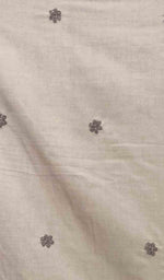 Load image into Gallery viewer, لکھنوی ہاتھ سے تیار کردہ کپاس چکنکاری ٹیبل کور - HONC041243