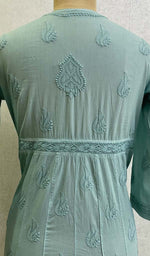 将图像加载到图库查看器中, Lakhnavi 手工制作的 Chikankari 棉质上衣 - HONC0111311