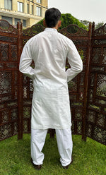 Load image into Gallery viewer, Men's Lucknowi Handcrafted Cotton Chikankari Kurta - HONC0295444