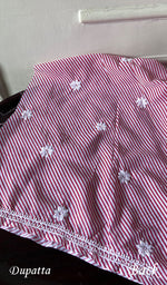 将图像加载到图库查看器中, Women's Lakhnavi Handcrafted Cotton Chikankari Unstitched Kurti Fabric - HONC0364282