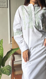 将图像加载到图库查看器中, Enayat Women's Lakhnavi Handcrafted Cotton Chikankari Oversized Kurta And Pant Set -  HONC0293597